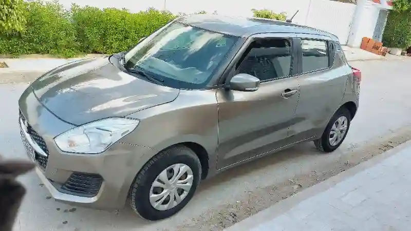 Suzuki Swift Essence 2021excellent État Première Main - Vue 3