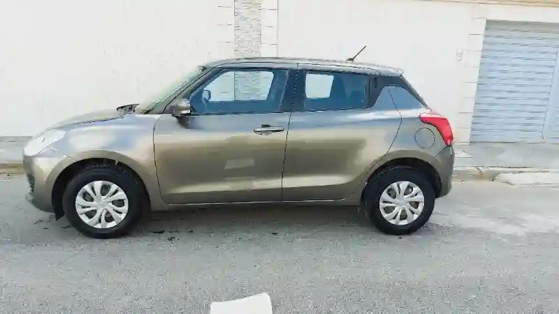 Suzuki Swift Essence 2021excellent État Première Main - Vue 4