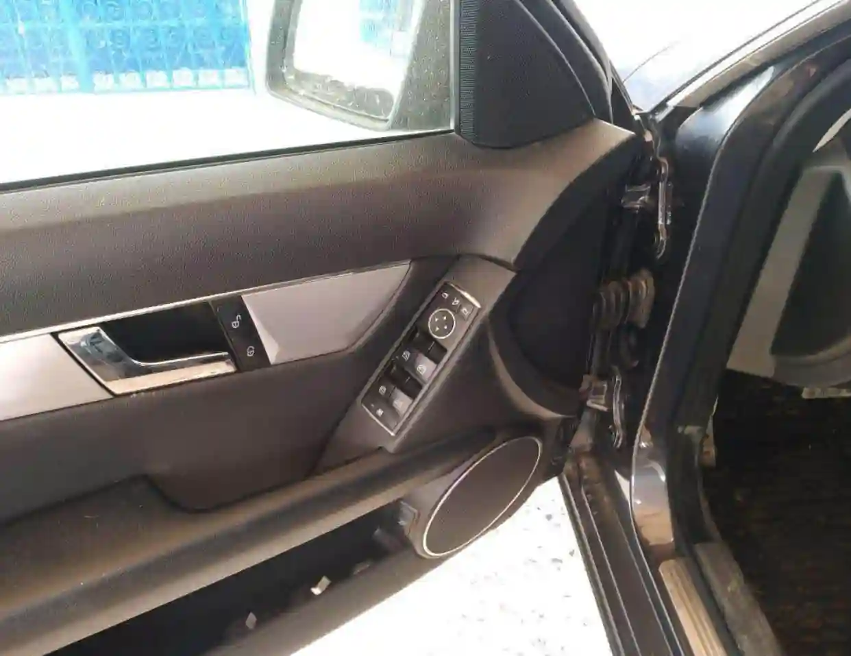 Mercedes C200 - Vue 6