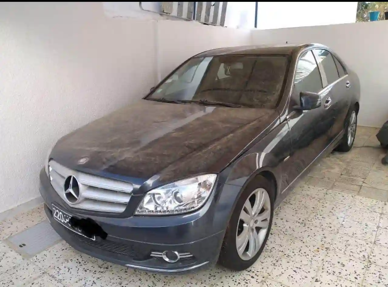 Mercedes C200 - Vue 7