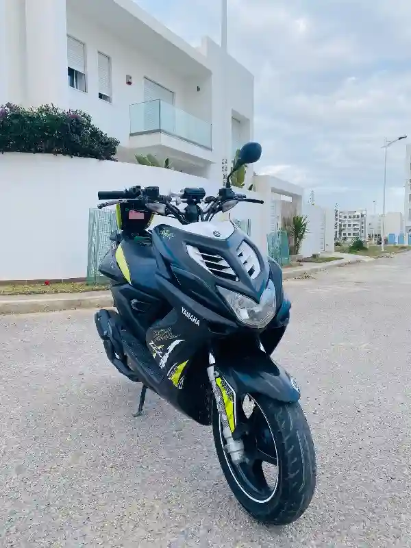 Yamaha Nitro fin 2014 - Vue 1