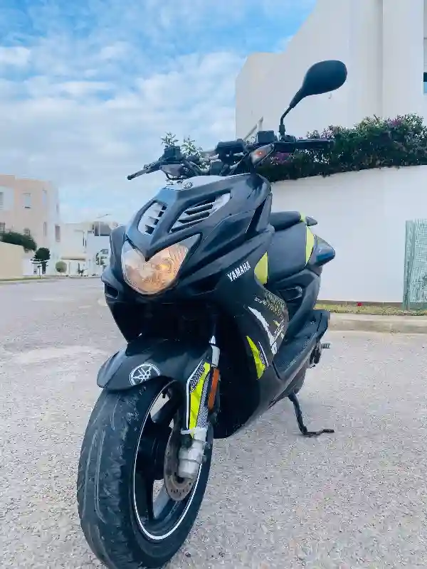 Yamaha Nitro fin 2014 - Vue 2