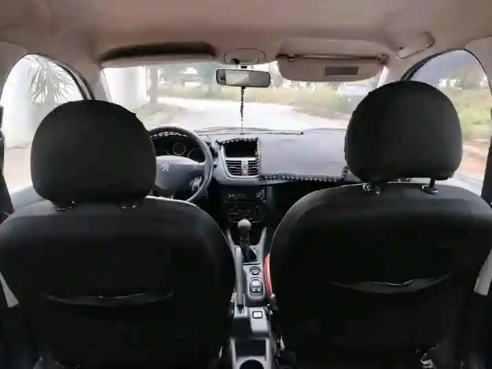 Peugeot 206 Plus EN Très BON État - Vue 2
