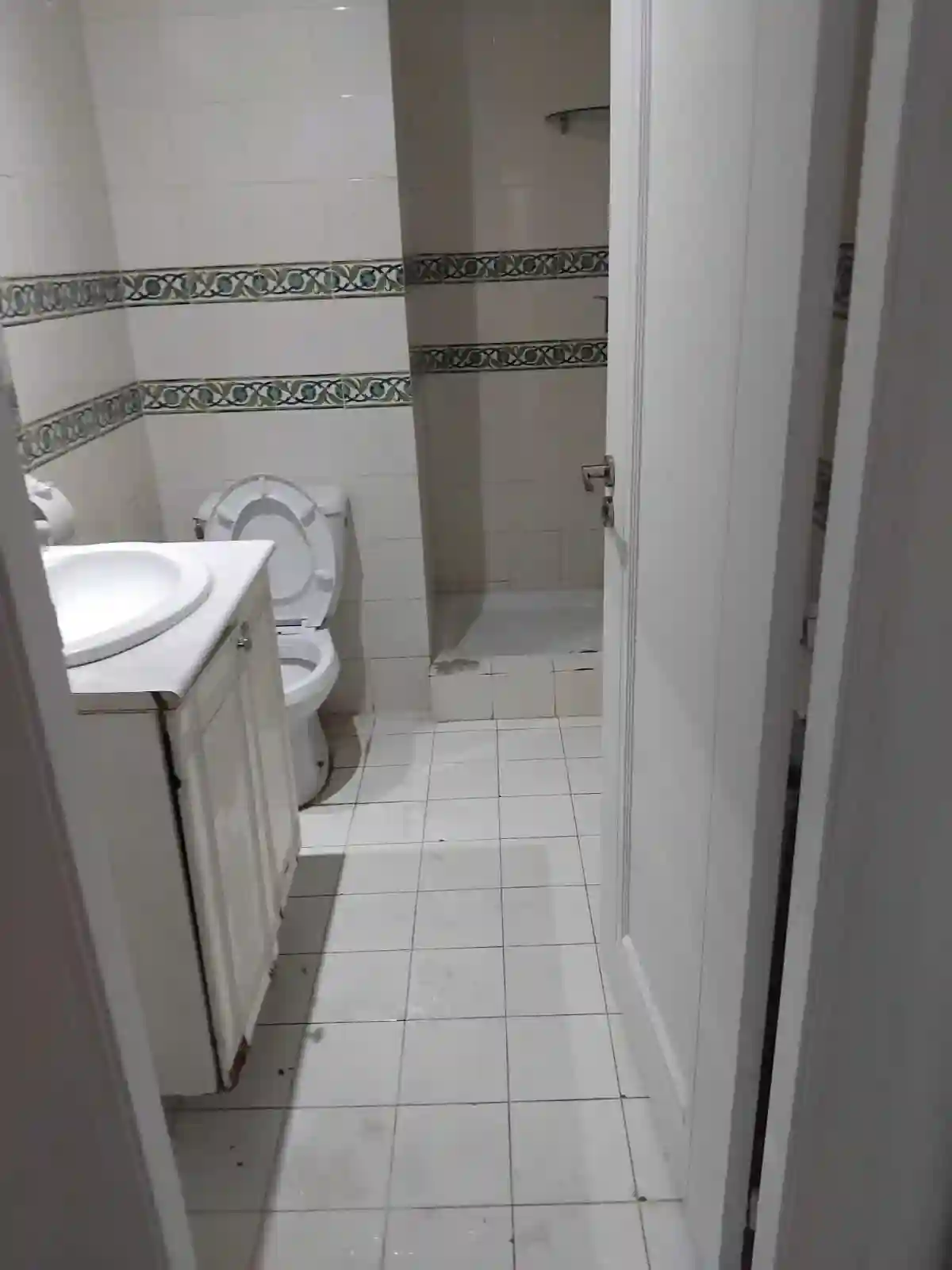 S2 a Ennasr sur L'avenue Hedi Nouira à Cite Ennasr 2 - Vue 4