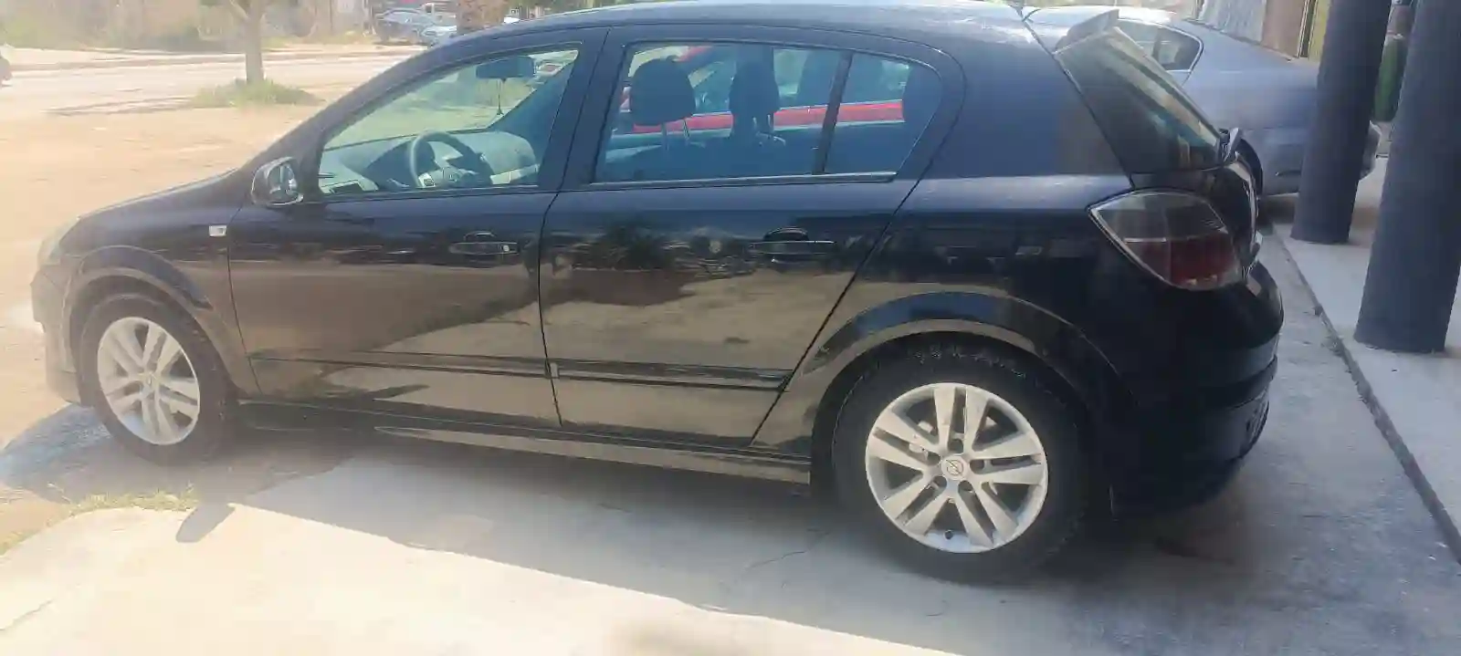 Opel Astra - Vue 1
