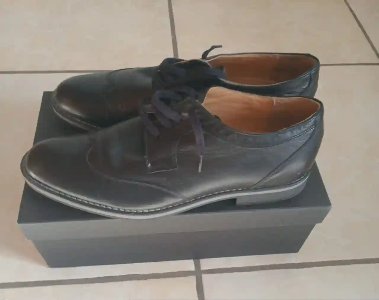 Chaussure Blue Island Original Chic Vrai Cuir Neuf P 43 - Vue 1