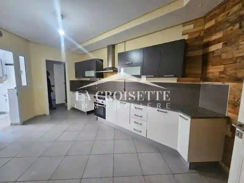 Duplex s+3 Avec Jardin aux Jardin de Carthage Zdl0665