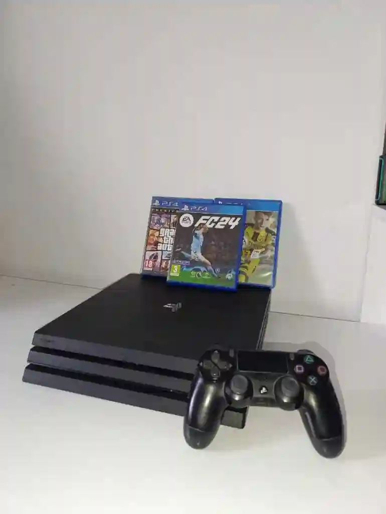 Playstation 4 Pro 4K - Vue 1