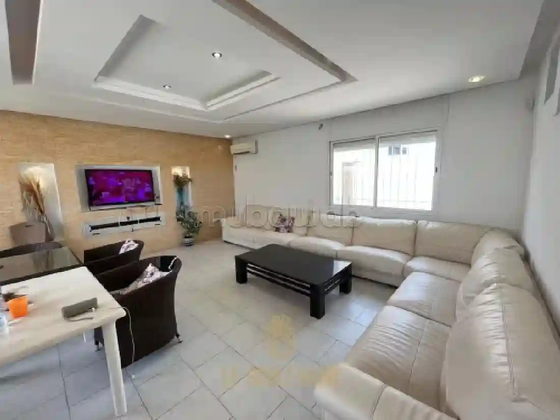 A Louer Villa Duplex S4 Avec Piscine à Jinene Benikhiar - Vue 3