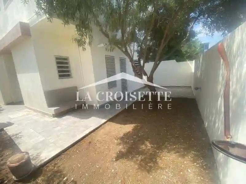 Duplex s+3 Avec Jardin à la Marsa Mdl0666 - Vue 3