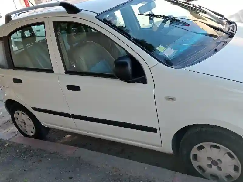 Fiat Panda Essence 2012 - Vue 4