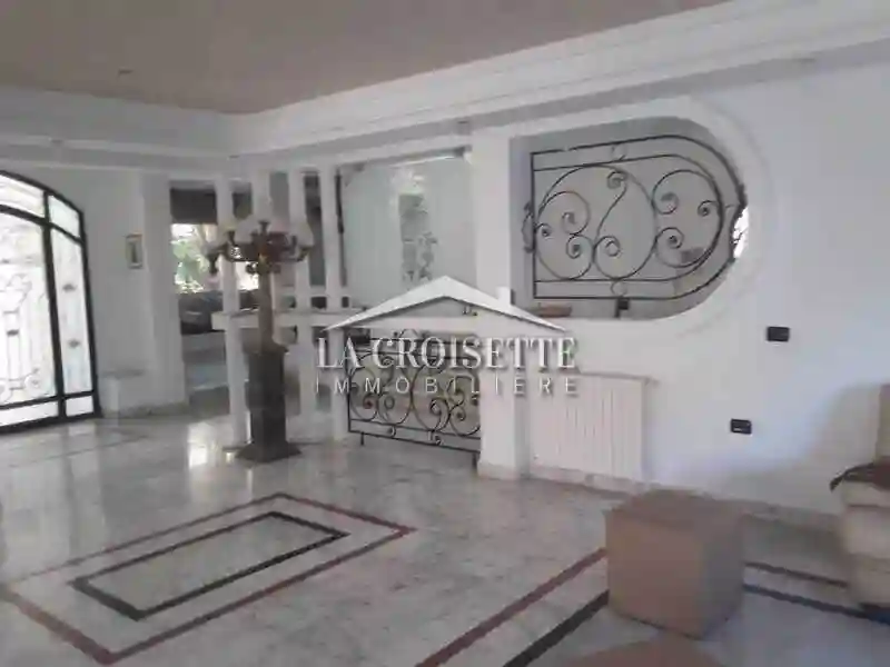 Villa s+6 Avec Piscine à Carthage Mvl0497 - Vue 2
