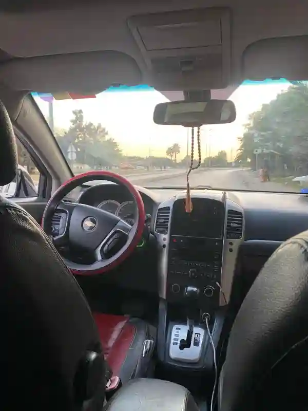 Voiture Chevrolet Captiva - Vue 2