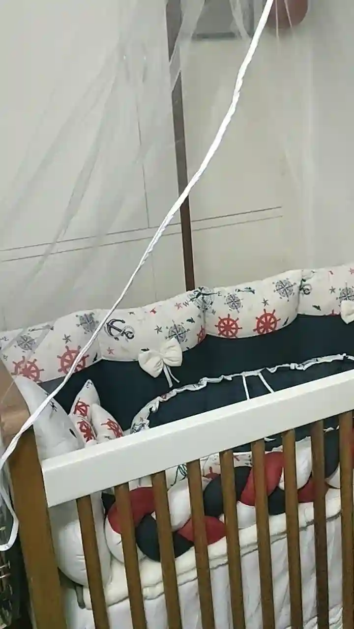 Lit Bébé en Bois Avec Matlas et Tour de lit à El Kram - Vue 2