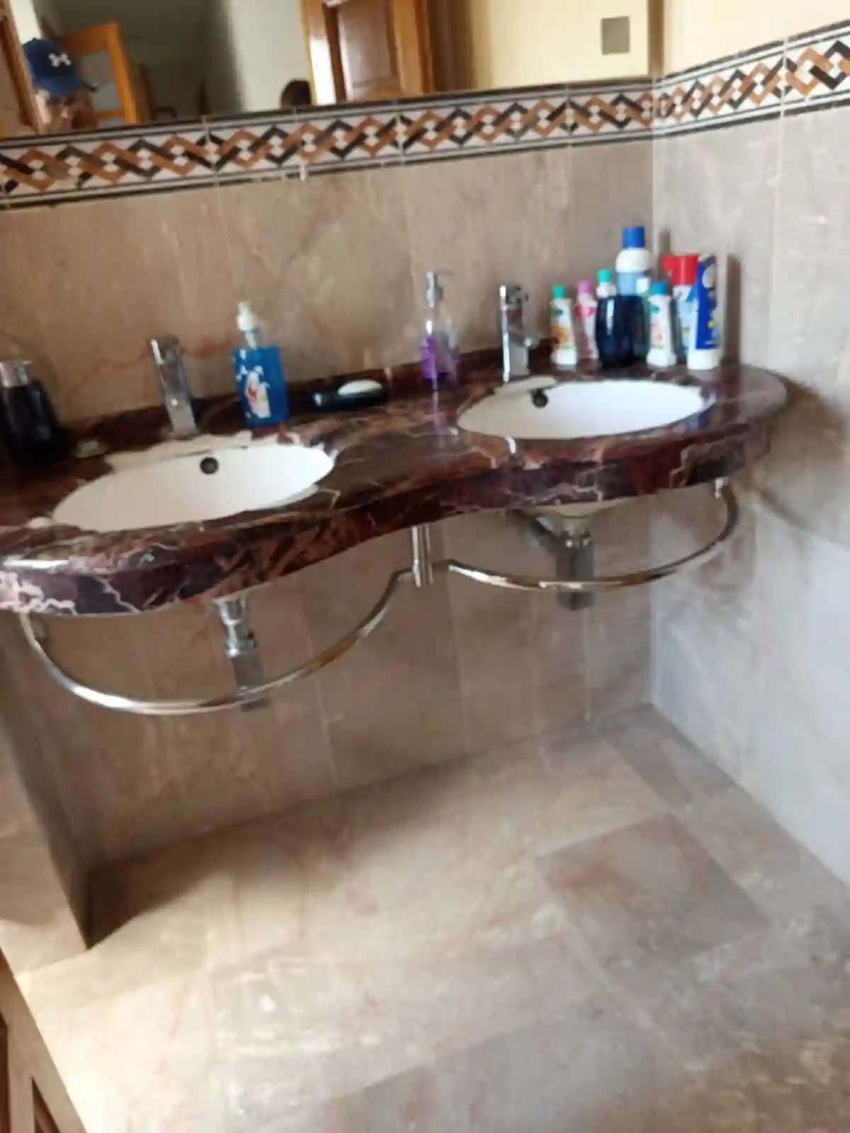 Spatieuse Villa sur Arthère Principale à Manar2 à El Manar 2 - Vue 2