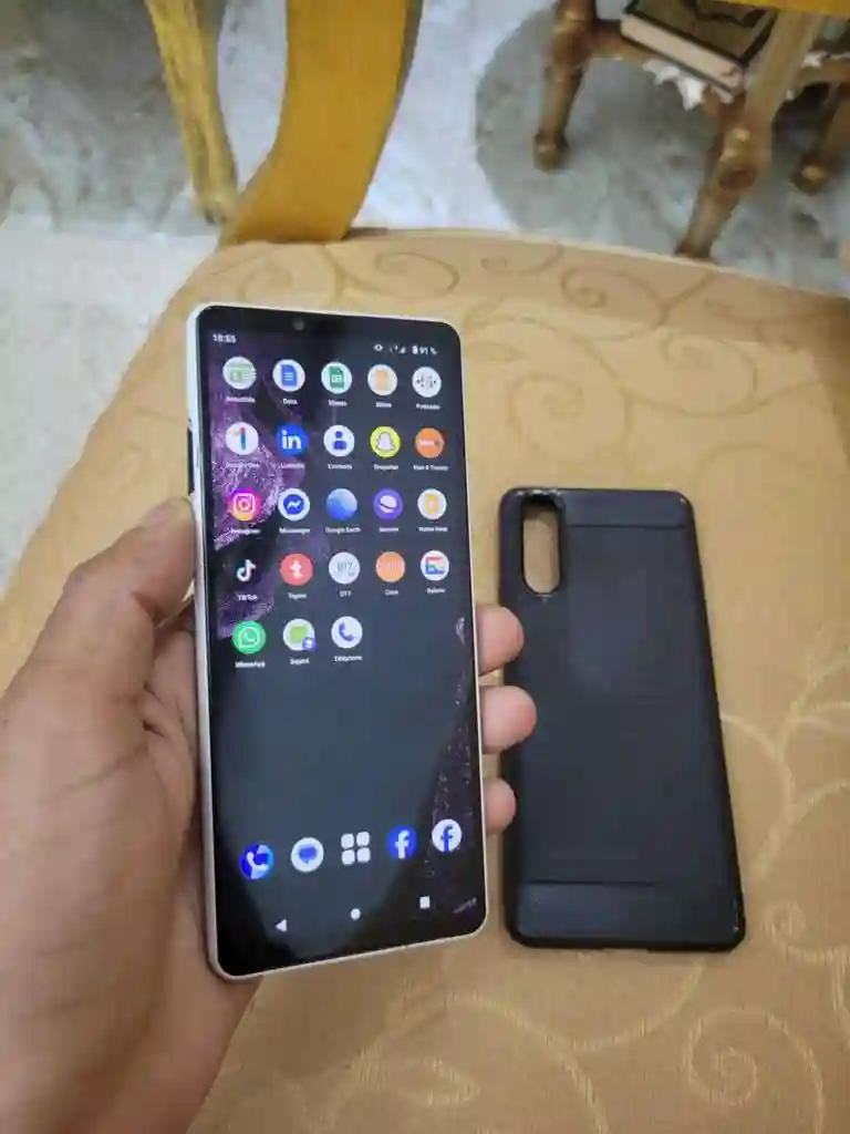 Sony Xperia 10 v3 - Vue 1