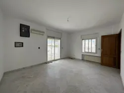 Villa s7 à Menzah 9a sur Artère Principale à El Menzah 9