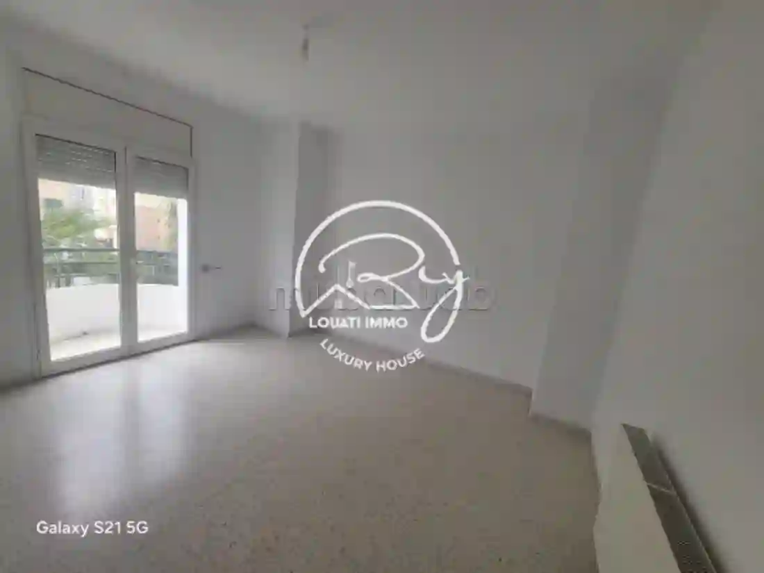 A Vendre Appartement S3 L'aouina