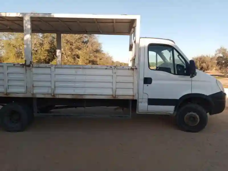 Iveco 35c15 - Vue 5