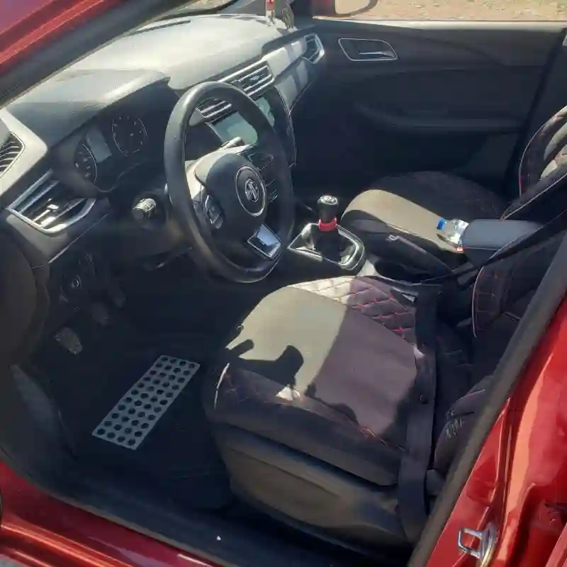 MG Autres Essence 2020 - Vue 1