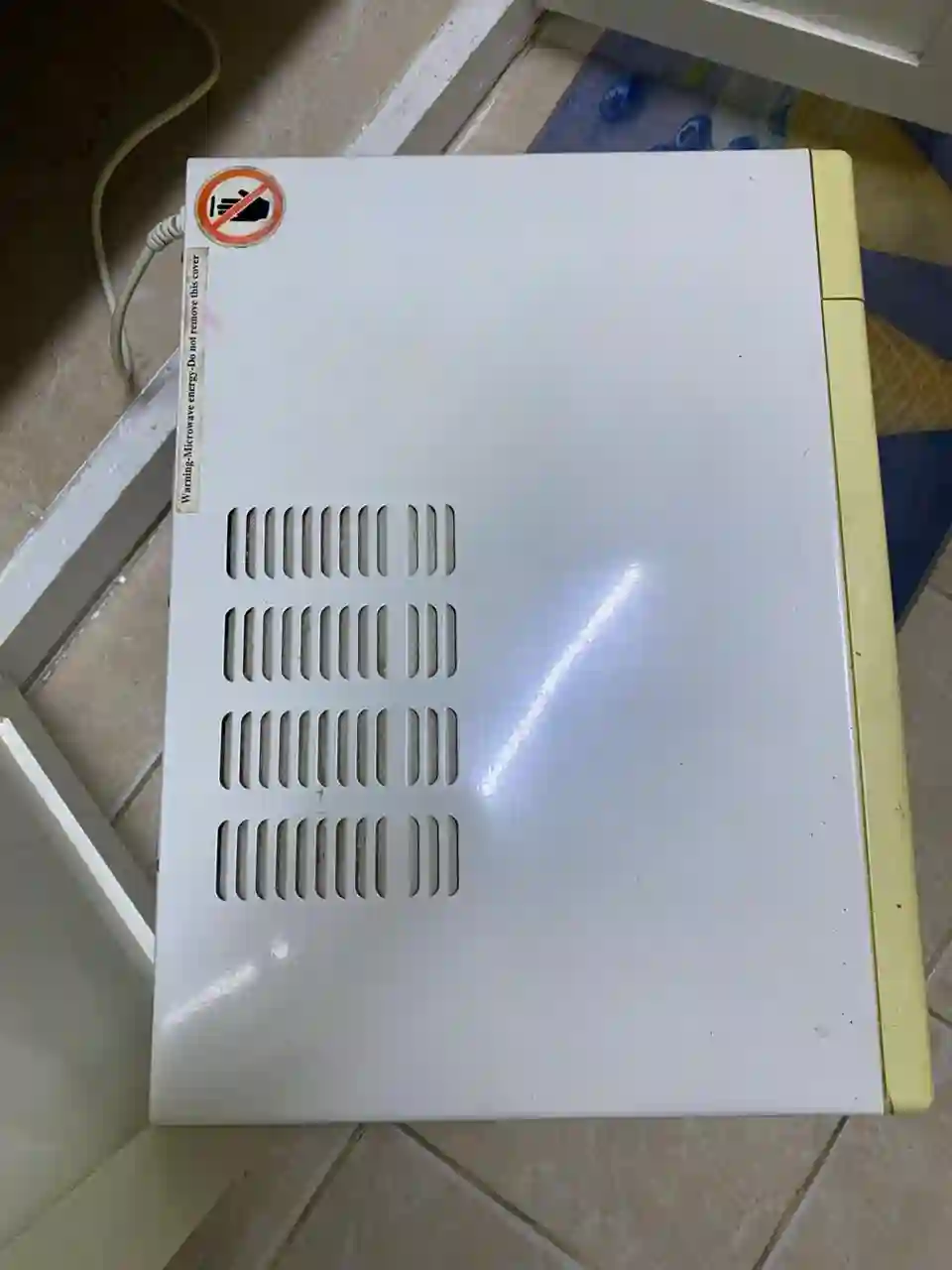 Four Microondes à Hammam Lif