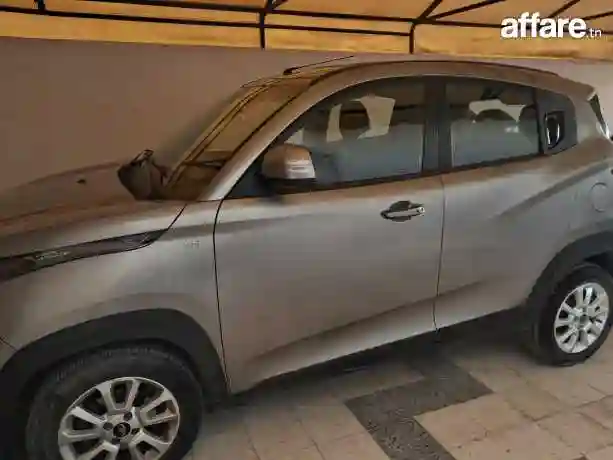 Mahindra kuv 8 à Vendre - Vue 2
