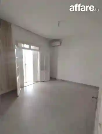 Rez-de-chaussée D’une Villa S+3 À Louer À Usage Habitation O - Vue 2