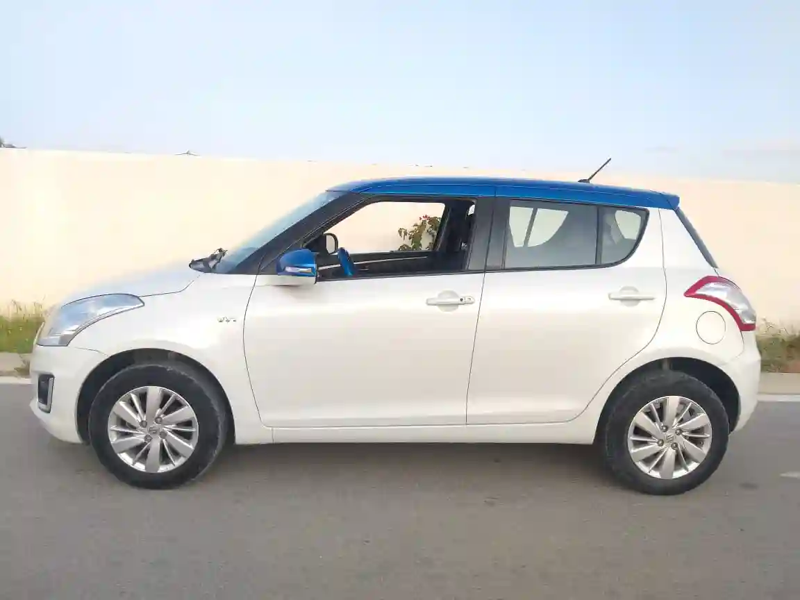 Suzuki Swift - Vue 2
