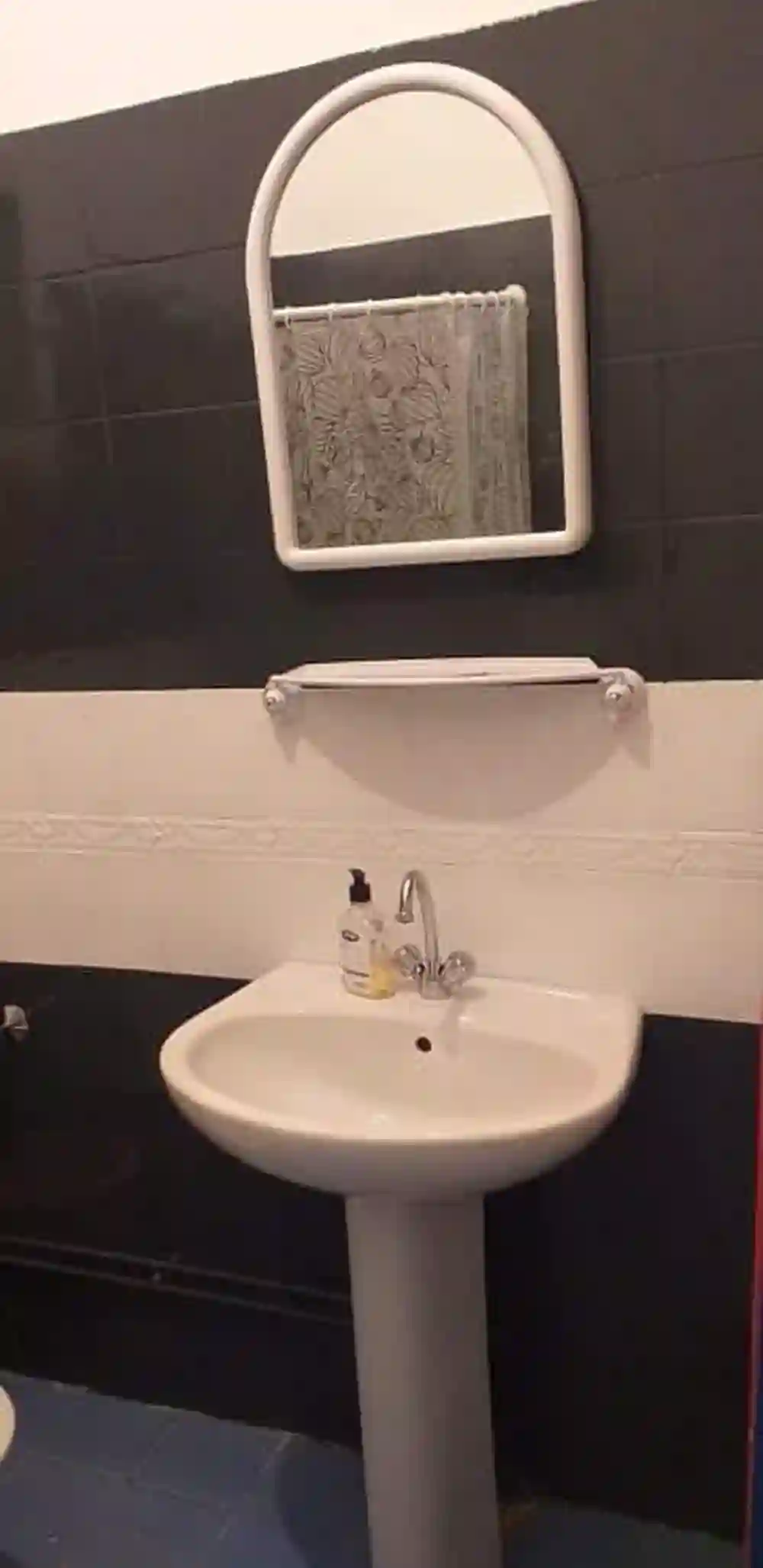 Un Appartement Semi Meublé à La Mannouba