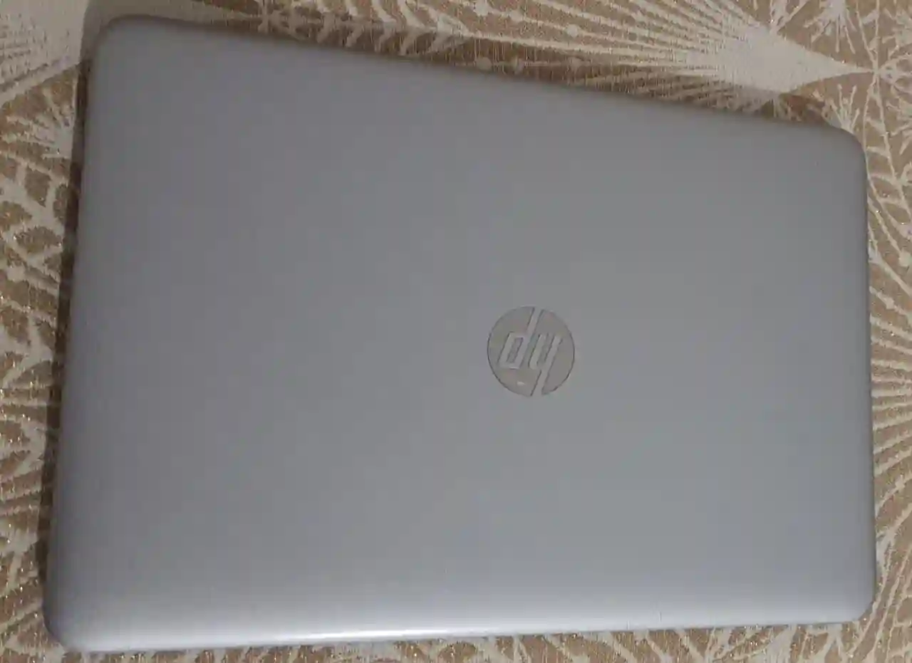 Pc Ordinateur Portable hp i7 à Ben Arous - Vue 4