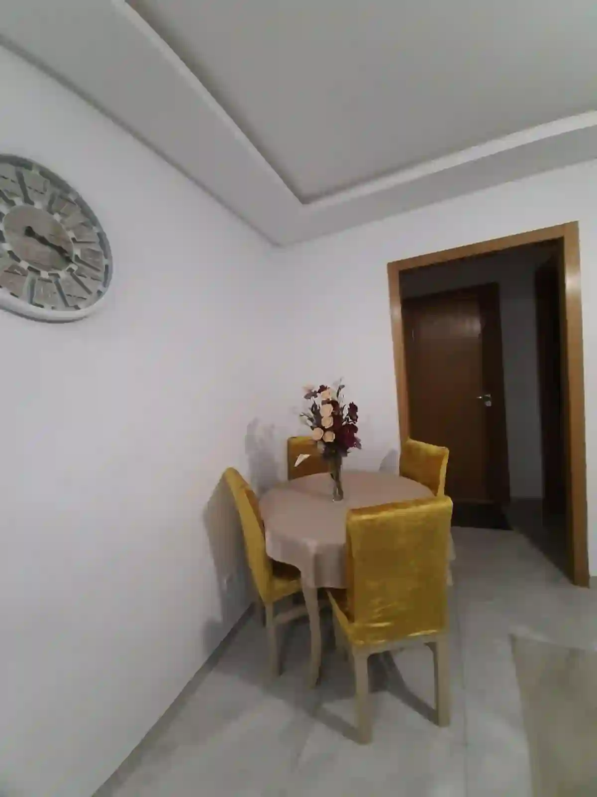 Un Chaleureux Appartement à Ain Zaghouan