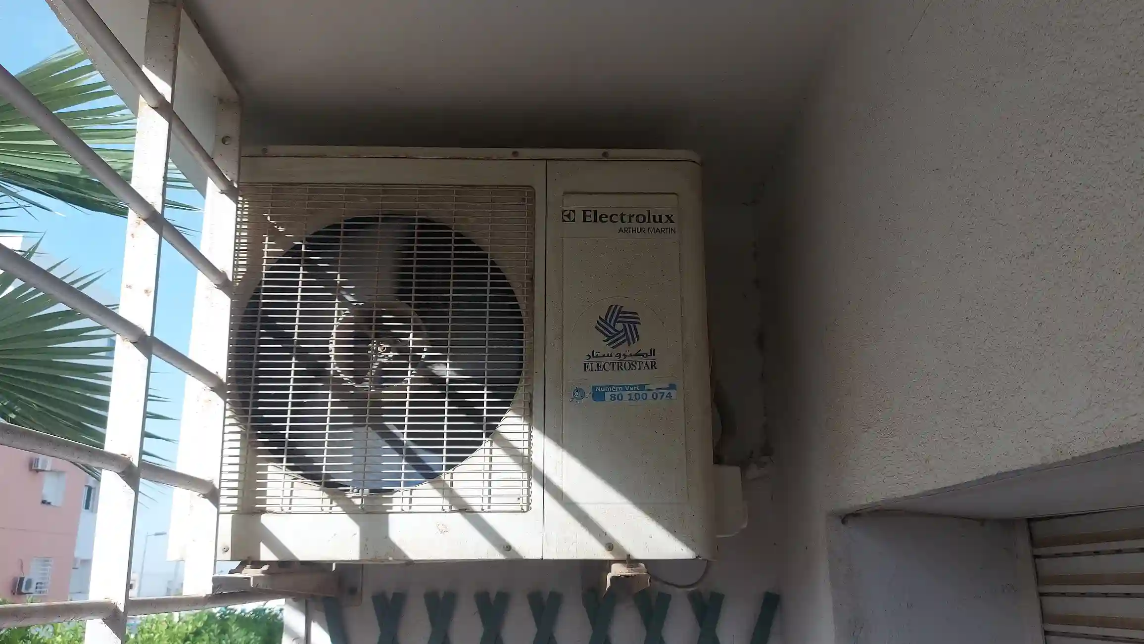 Climatiseur Electrolux 24000 btu à Mnihla - Vue 2