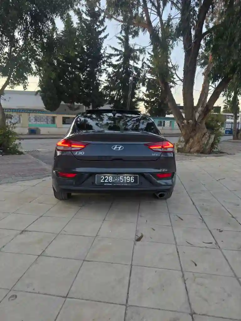 Hyundai I30 Fastback TÉL 27598502 - Vue 6
