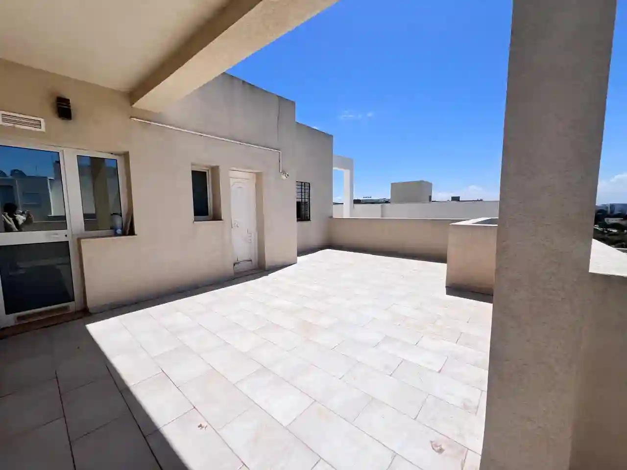 Penthouse à v au Jardins de Carthage à Jardins de Carthage - Vue 4
