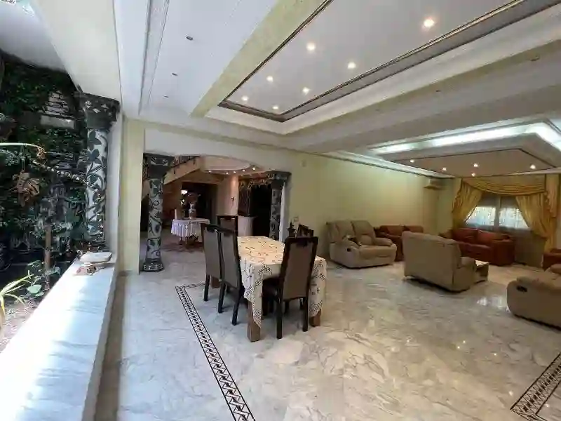 V482 Villa Royale Villa Mahrsi à Cite El Mahrsi 1