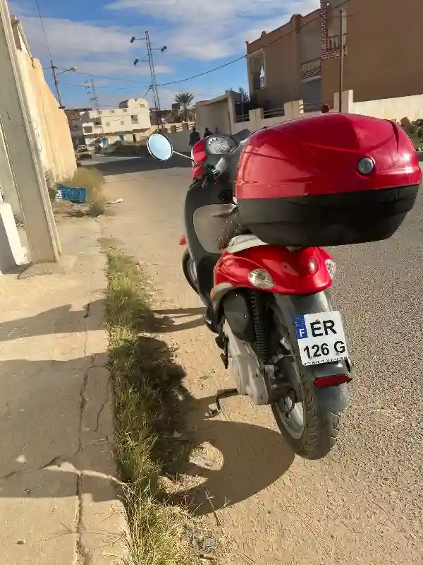 Piaagio Liberty 4t - Vue 1