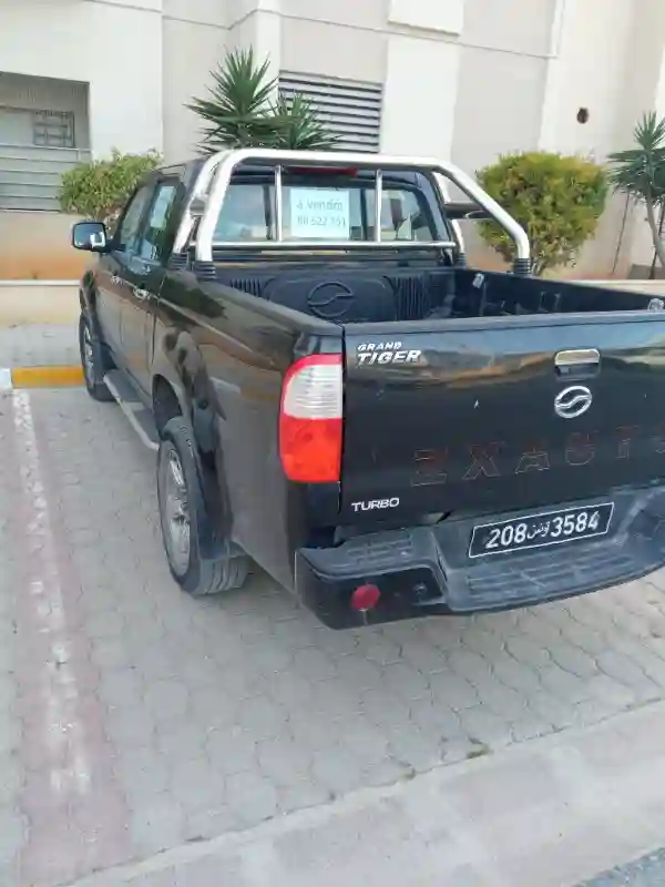 Pickup 4x4 ZX Auto - Vue 1