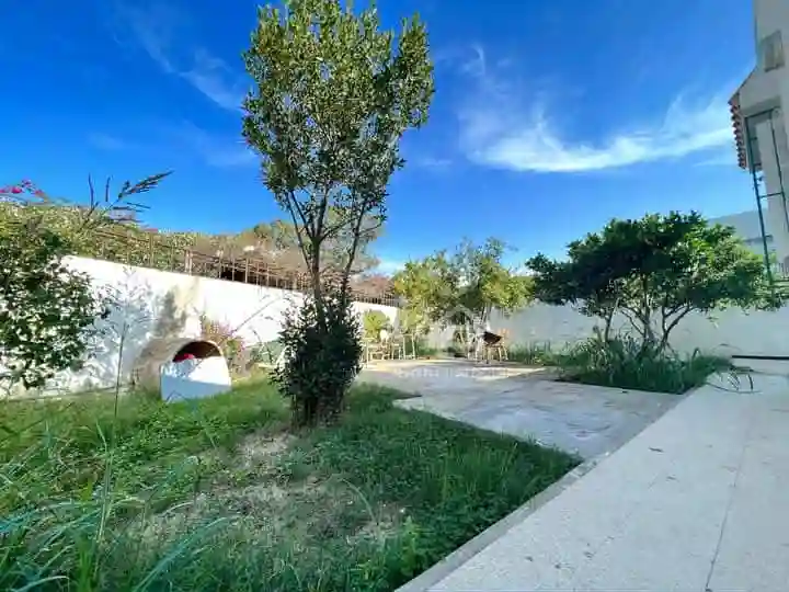 a Louer Mégrine Coteaux Type Villa s+2 Avec Jardin - Vue 2