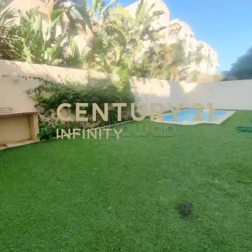 A Louer un S3 Avec Piscine Jardins de Carthage