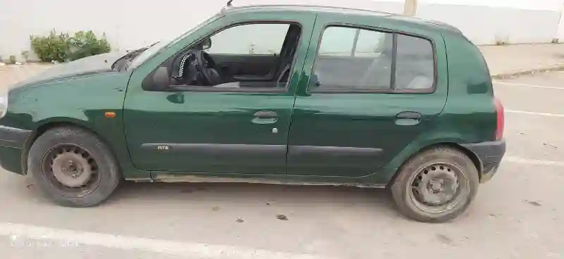 Renault Clio Essence 1999 - Vue 5