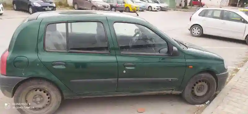 Renault Clio Essence 1999 - Vue 6
