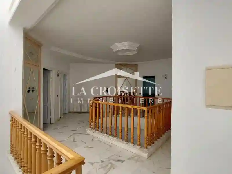 Villa s+4 à Gammarth Mvl0642 - Vue 1