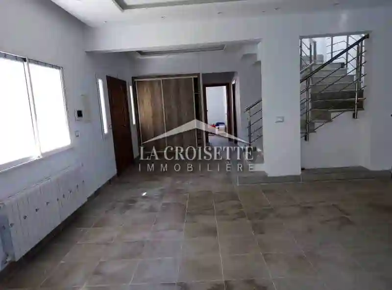 Villa s+4 à la Soukra Mvl0240 - Vue 2