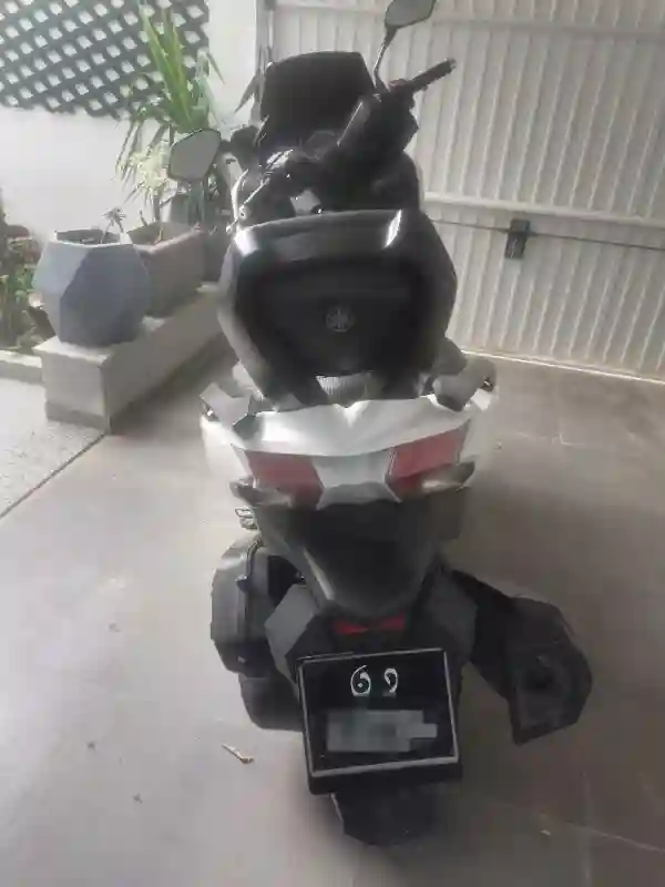 Mitt 125 gts Avec Carte Grise - Vue 6