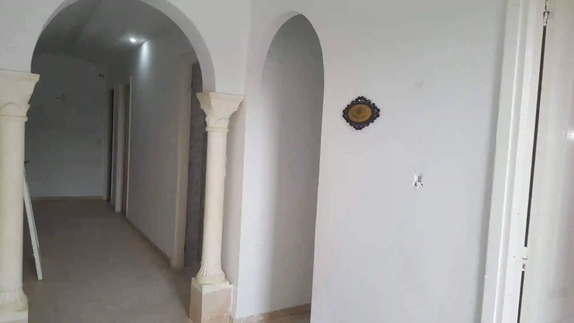 Raoued Sidi Amor vnt Maison à Raoued - Vue 3