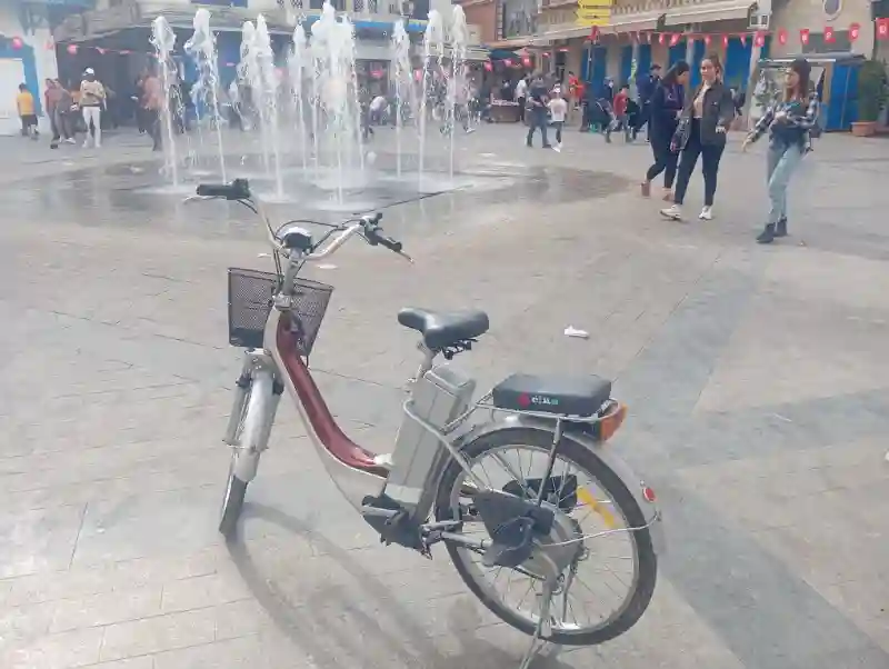 Vélo Électrique - Vue 3