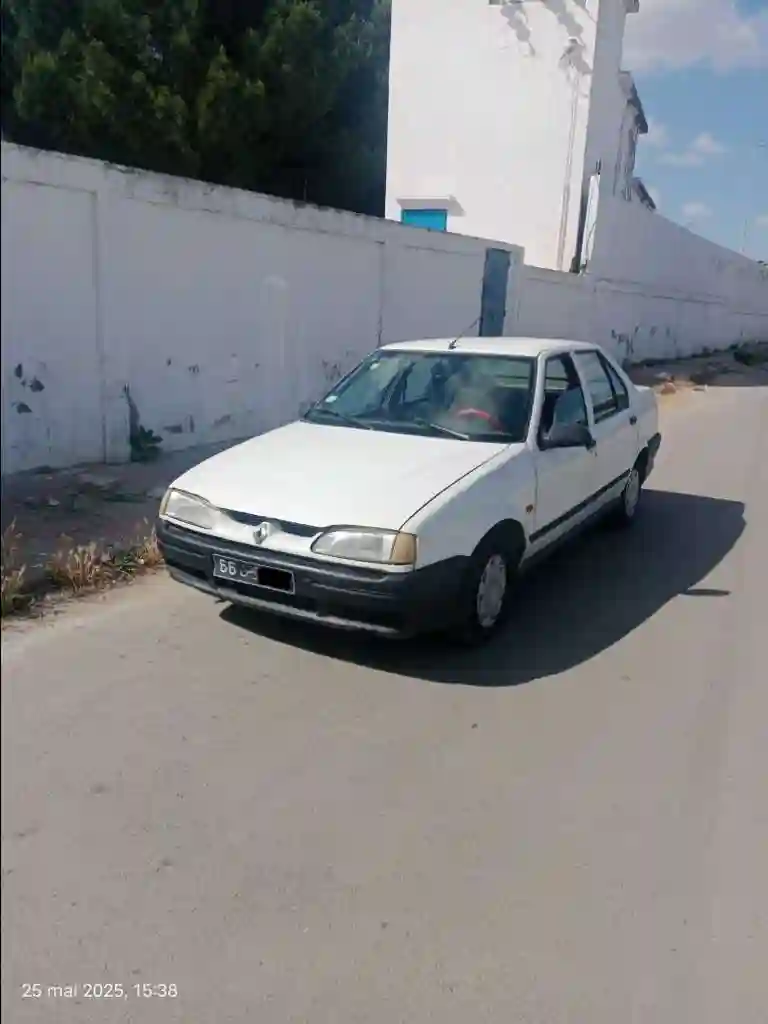 R19 Spécial - Vue 8