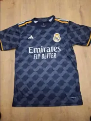 T Shirt Real Madrid Taille M État Comme Neuf