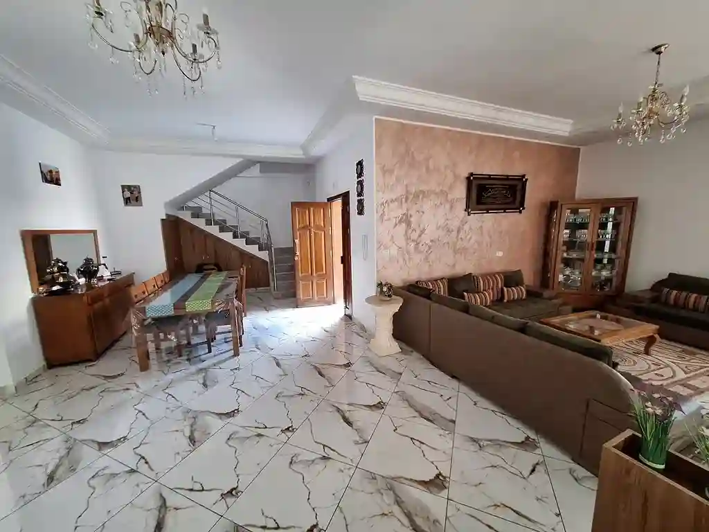 Villa de Style Américain à Mourouj 6 - Vue 3