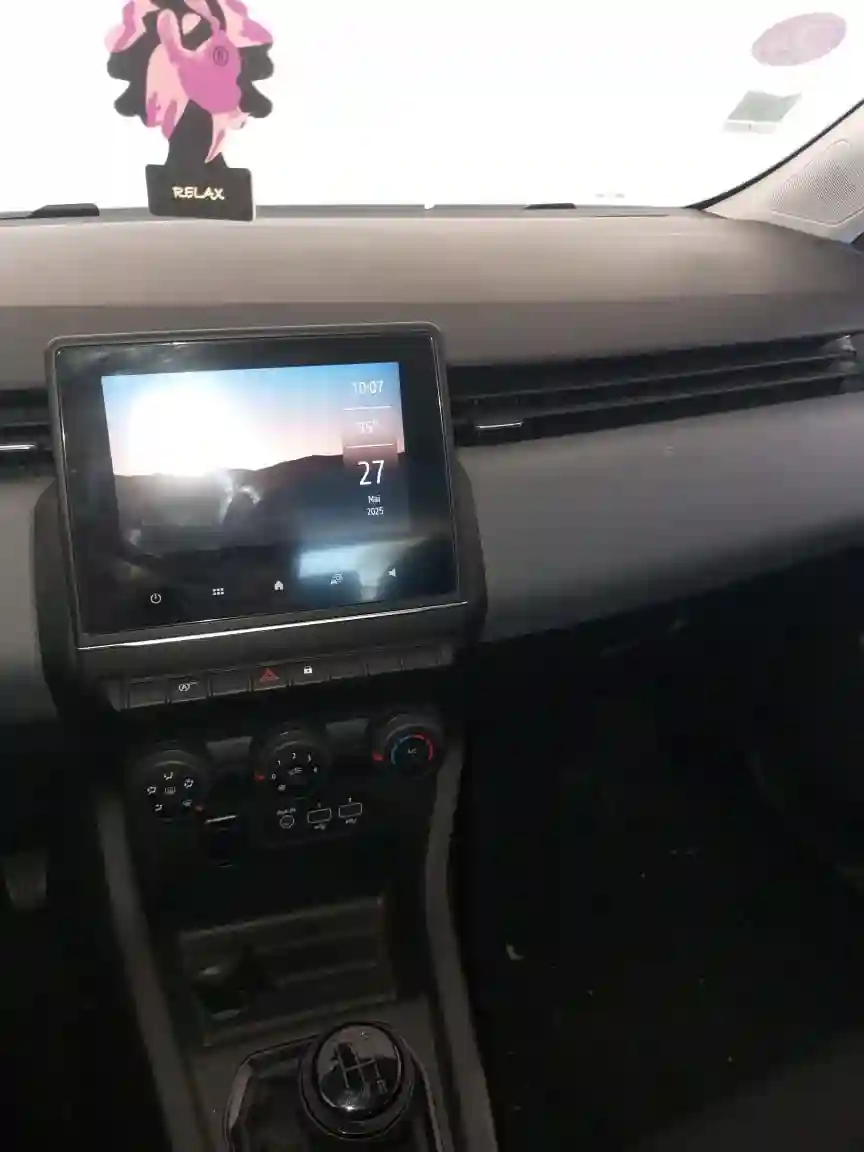 Renault Clio 10 TCe 100 BVM – Année 2021 – 128 000 km - Vue 3